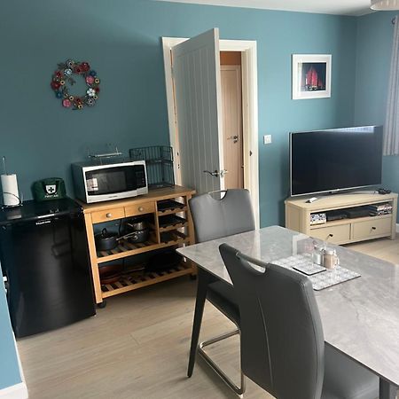 'Kodi'S Place' Well Appointed 1 Bedroom Apartment With Excellent Transport Links And Free Wi-Fi Whiteabbey エクステリア 写真