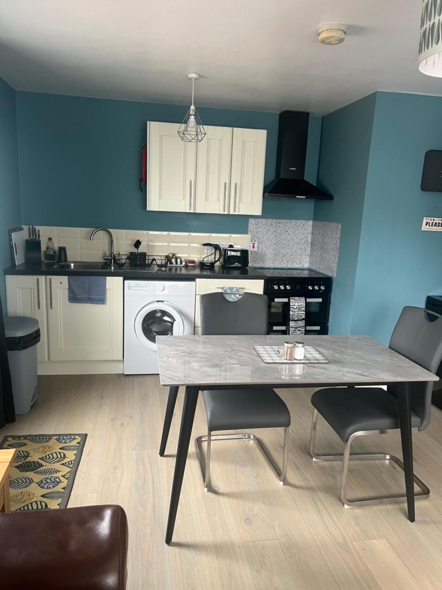 'Kodi'S Place' Well Appointed 1 Bedroom Apartment With Excellent Transport Links And Free Wi-Fi Whiteabbey エクステリア 写真